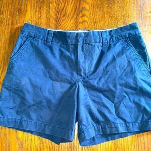 Woman’s Tommy Hilfiger blue khaki shorts